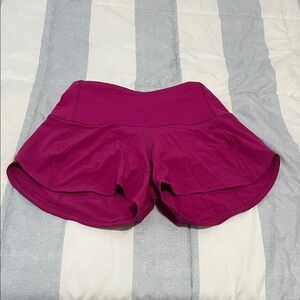 Lululemon Ripened Raspberry Speed Ups